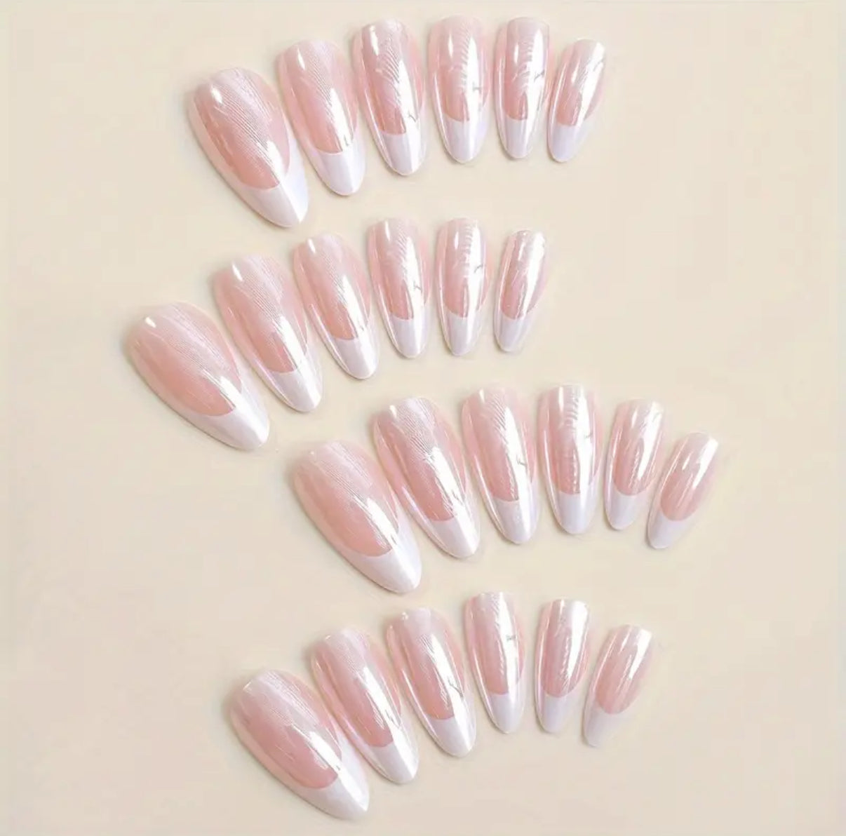 Chrome Crush â Metallic Silver Chrome Reusable PressâOn Nails, 24âPiece Set