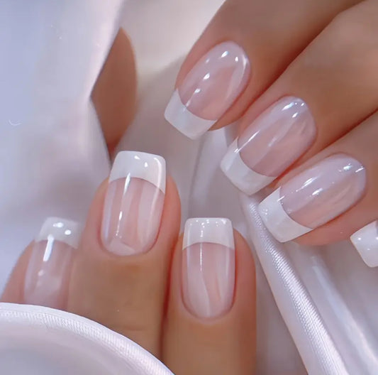 Always a Classic - Short Nude French Tip Reusable Press‑On Nails, 24‑Piece Set